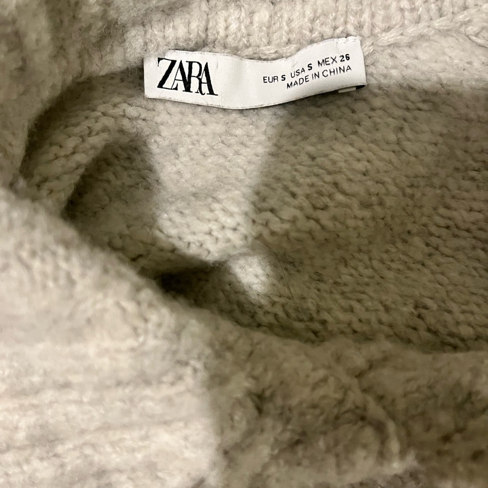 Zara Gray Button-Up Sweater - Picture 2 of 5